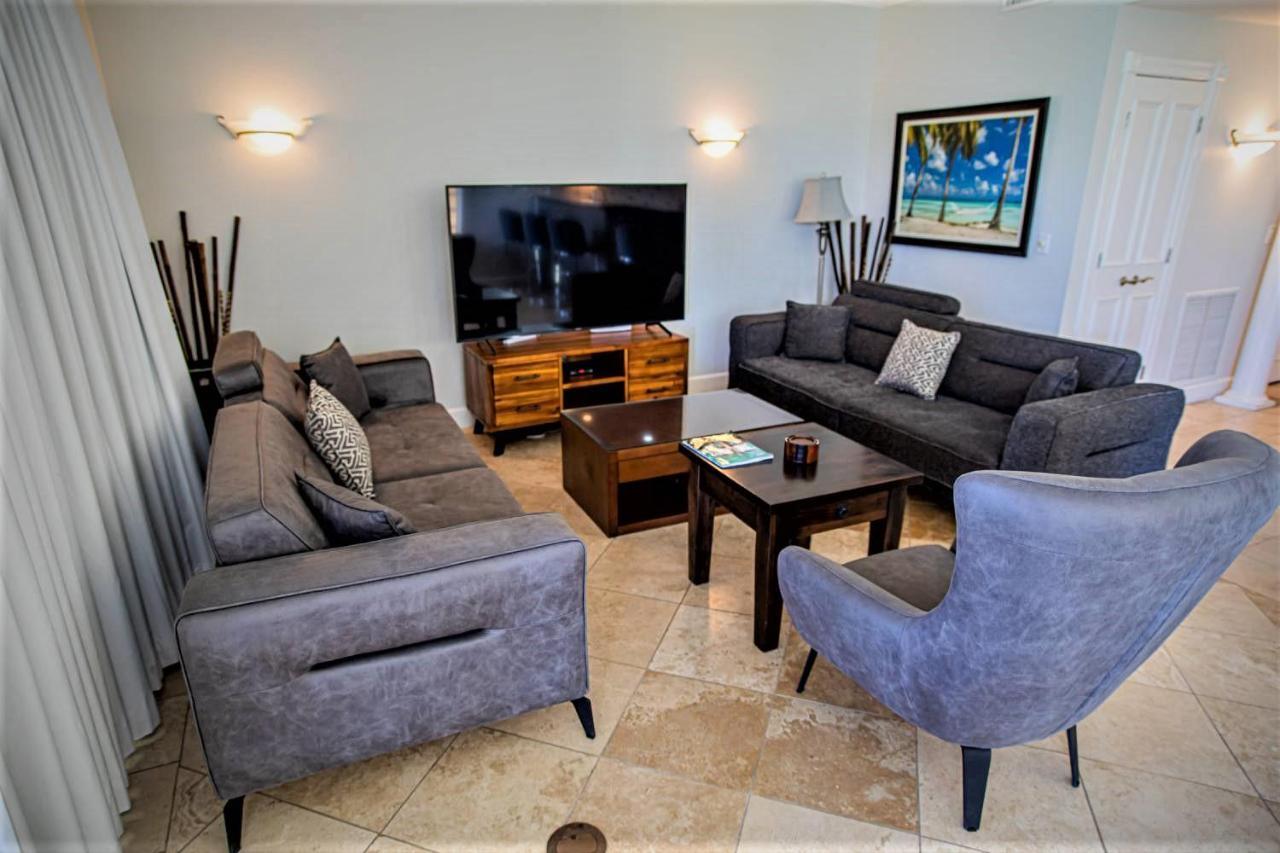 Villa Renaissance Unit 205 Grace Bay Beach Exterior photo