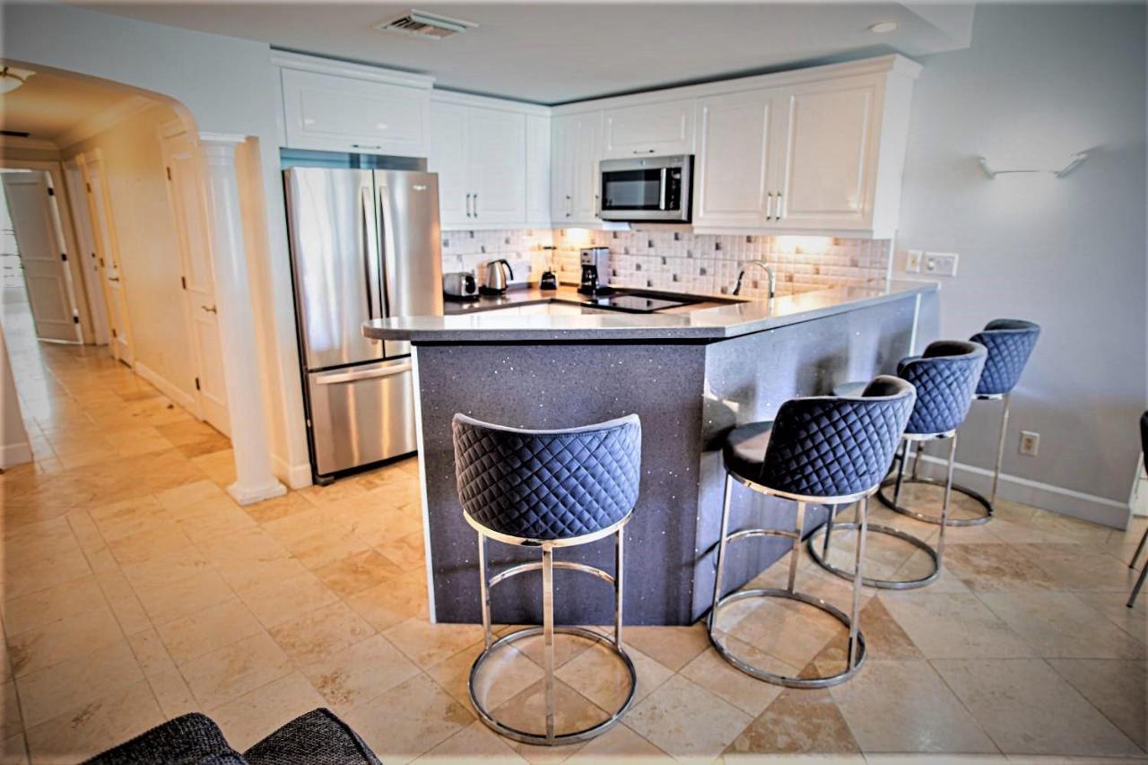 Villa Renaissance Unit 205 Grace Bay Beach Exterior photo